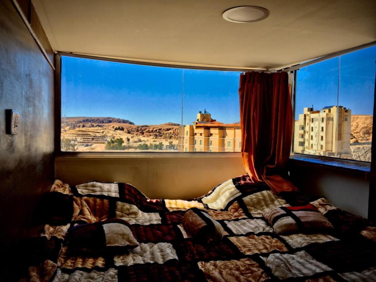 Petra Cabin Hostel Вади Муса Екстериор снимка